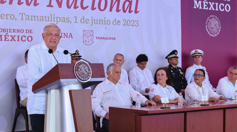 Utilidades por obras públicas serán para pensiones de marinos: AMLO en Día de la Marina