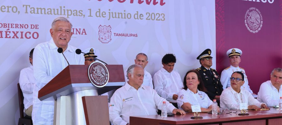 Utilidades por obras públicas serán para pensiones de marinos: AMLO en Día de la Marina