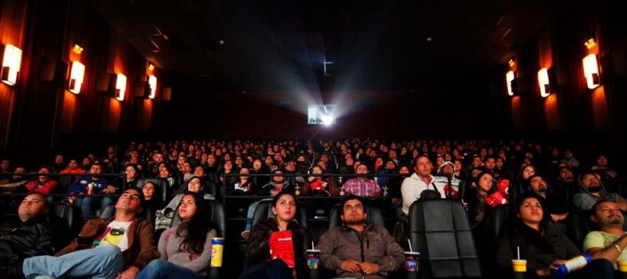 Investigan presunta "mano negra" en cines de México