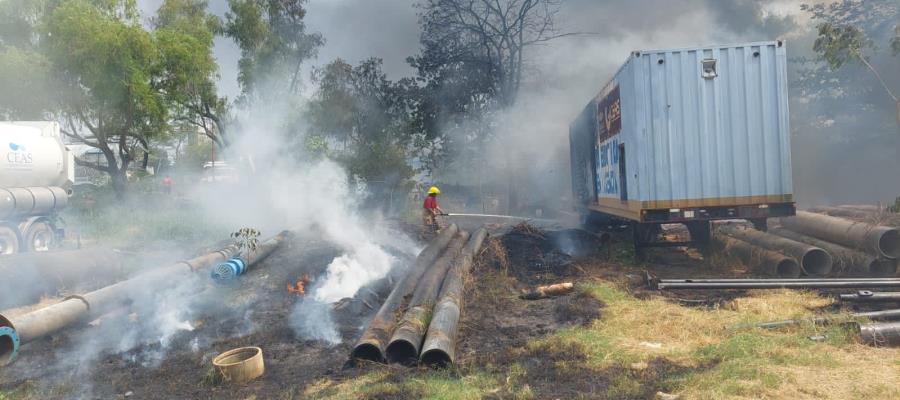 Se incendia almacén de CEAS en Centro; fue controlado con 40 mil litros de agua