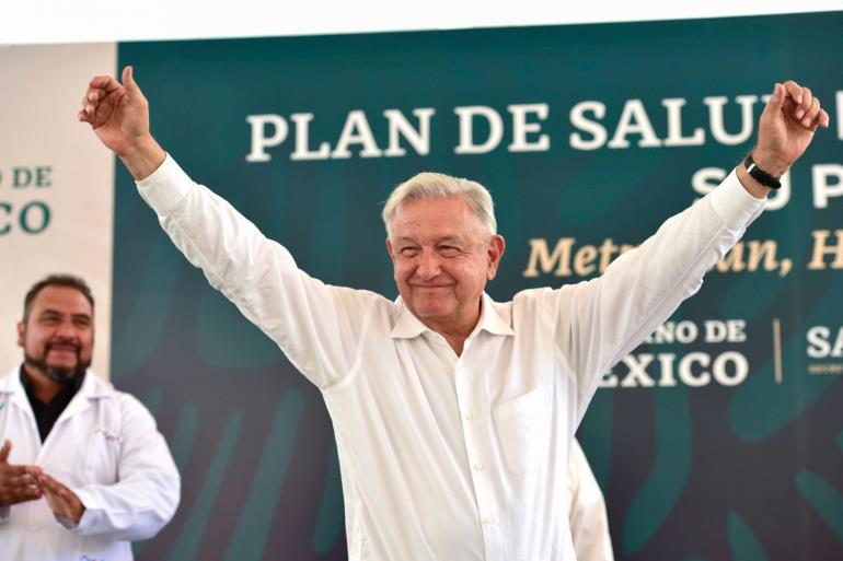 Asegura AMLO que entregará la estafeta "al que el pueblo decida"