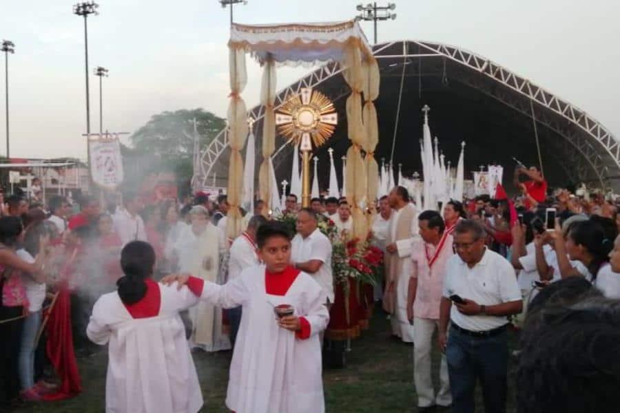 Invita Catedral de Tabasco a vivir hoy jueves el "Corpus Christi"