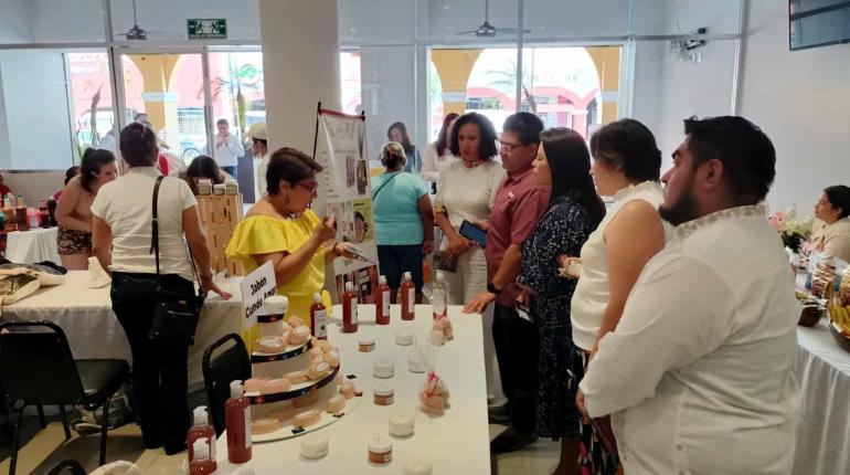 Promueve Canacintra productos de mujeres emprendedoras en el MIC Market