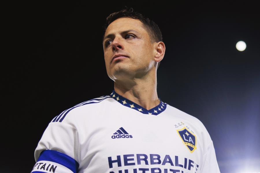 Chicharito sufre rotura de ligamento y se pierde lo que resta de la temporada en la MLS