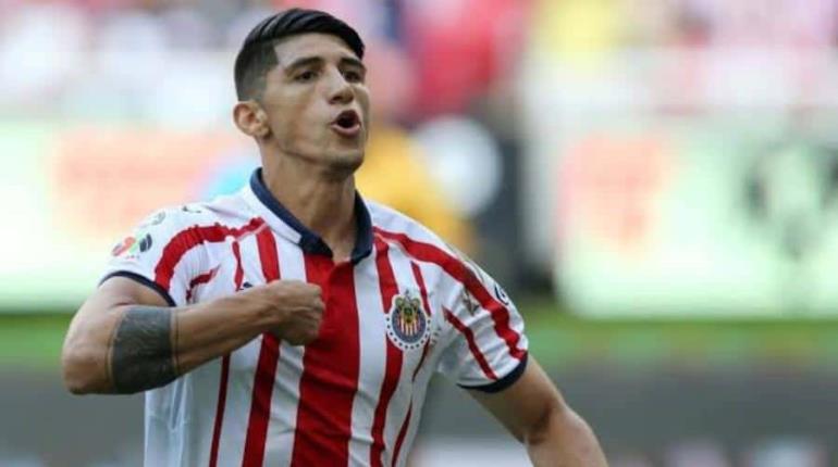 Alan Pulido cerca de regresar a Chivas, según reportes