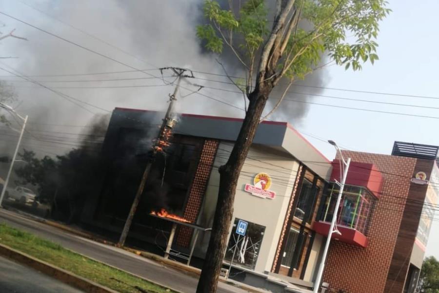 Se incendia transformador en avenida Paseo Usumacinta