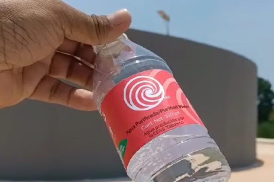 ¡Con la que nos pongan! CEAS presume venta de su propia agua purificada