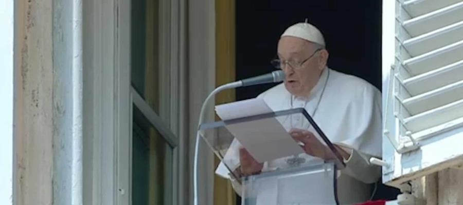 Lamenta Papa Francisco ataque armado contra estudiantes de Uganda