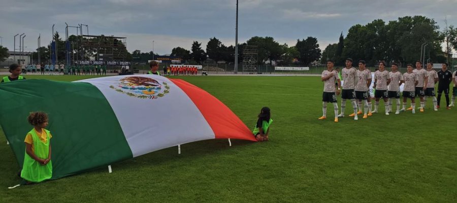 México es goleado 4-1 por Panamá en la final del Maurice Revello