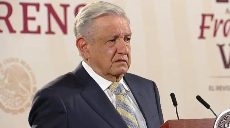 Lamenta AMLO que Proceso ya no sea semanario, "no han revisado línea editorial y por eso no les ha ido bien"