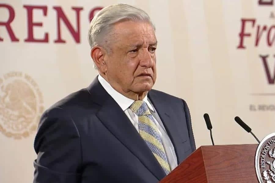 Lamenta AMLO que Proceso ya no sea semanario, "no han revisado línea editorial y por eso no les ha ido bien"