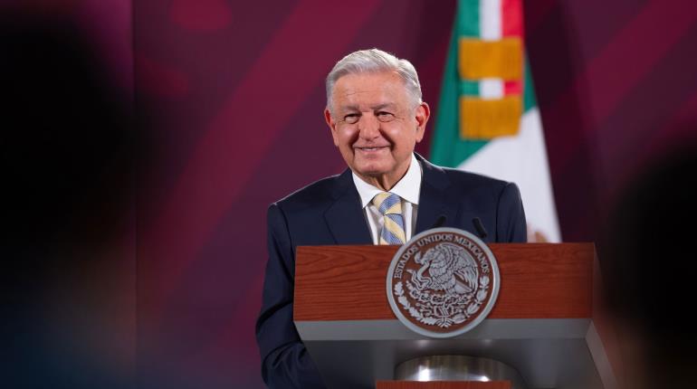 "La derecha anda corajuda" dice AMLO al asegurar que no se siente agraviado por Francisco Céspedes