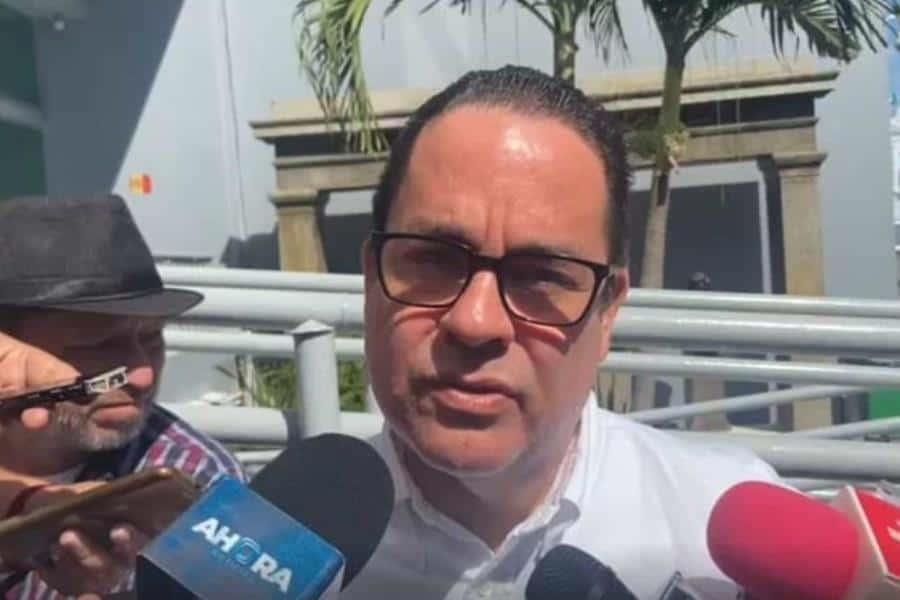 Rechaza Carlos Iñiguez renunciar al gabinete estatal para apoyar a Adán Augusto