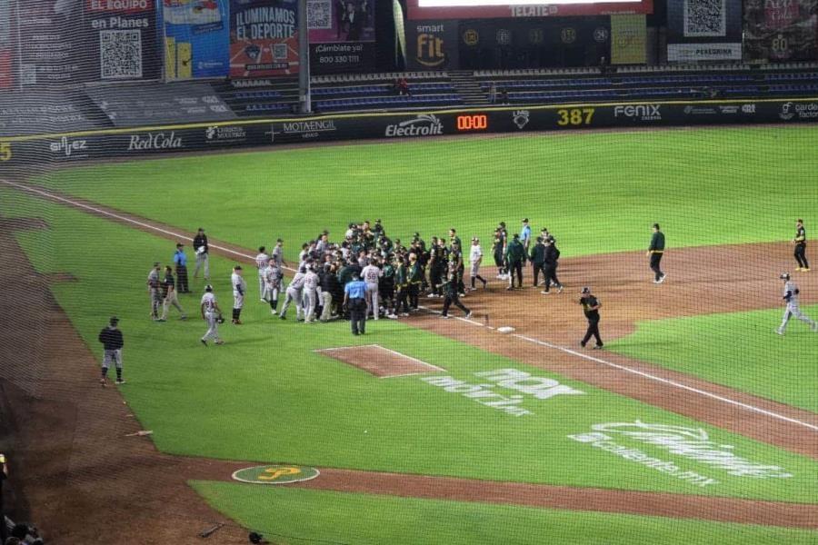 LMB suspende a jugadores de Pericos y Tigres, por conducta antideportiva