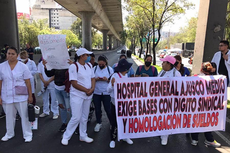 Con bloqueos, personal de Salud de CDMX exige mejores condiciones laborales