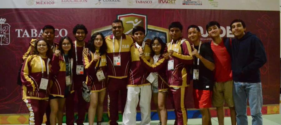 Suma Tabasco 3 medallas en la disciplina de karate; ya son 24 en total