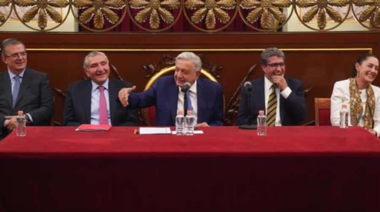 "Somos muy parecidos": Obrador justifica que corcholatas utilicen su imagen y busquen parecerse a él