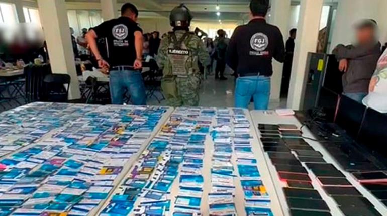 64 personas detenidas en "Call Center" dedicado a fraudes bancarios y extorsión en México y Sudamérica, en el Estado de México