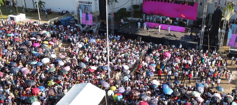 Concluye Festival Villahermosa con concierto de Los Ángeles Azules