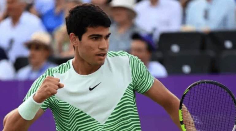 Carlos Alcaraz arrebata la cima del ATP a Djokovic; Iga Swiatek sigue inamovible en la WTA