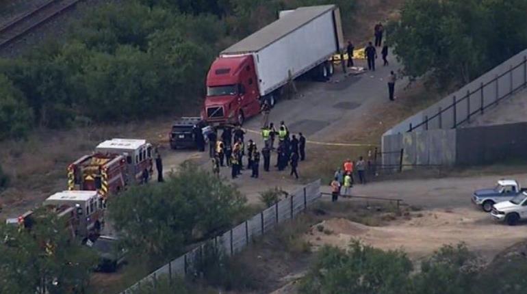 Arrestan a 4 mexicanos en EU por muerte de 53 migrantes en tráiler de Texas