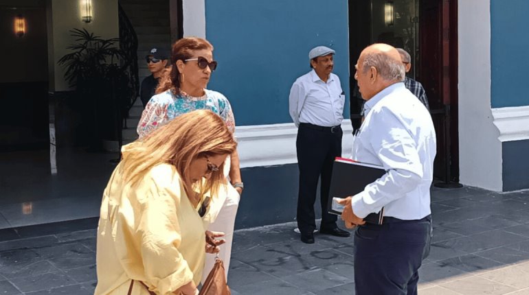 Entrega Comité informe de resultados de la Feria Tabasco a gobernador Merino