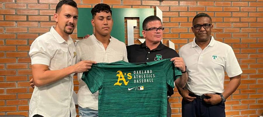 Pitcher de los Olmecas, Jonathan Cortes, firma con los Atléticos de Oakland