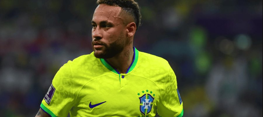 Multan a Neymar por construccio´n irregular en Brasil