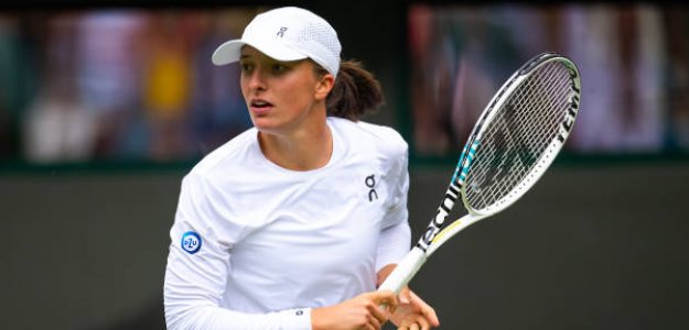 Iga Swiatek logra primera victoria en Wimbledon