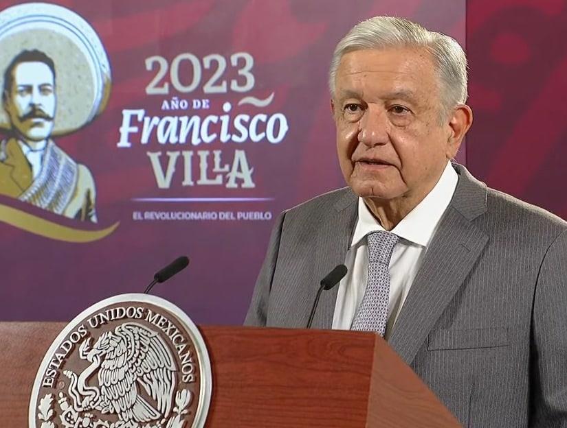 PRI no supo enfrentar la nueva realidad, dice AMLO sobre renuncias al partido