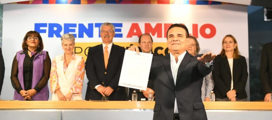 Aureoles se registra como aspirante del Frente Amplio por México