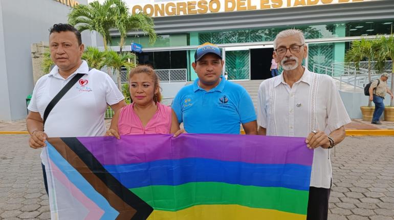 Colectivos LGBT marcharán en Centla en defensa por la diversidad sexual