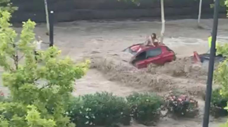 Pese a intensidad de lluvias en España, gobierno reporta saldo blanco