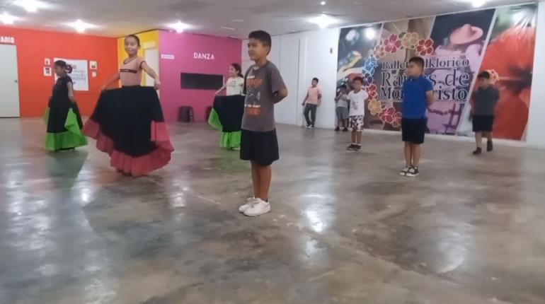 Rescatar el folklor tabasqueño, objetivo de academia de Zapata