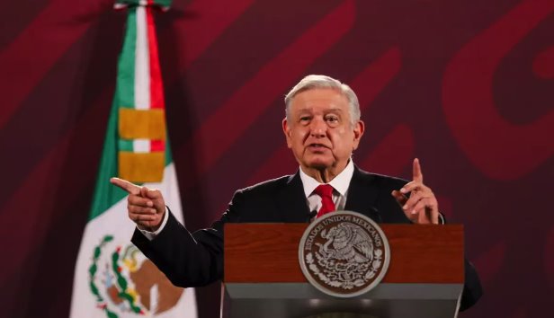 "Ya chuparon faros" con Xóchitl: AMLO a la oposición