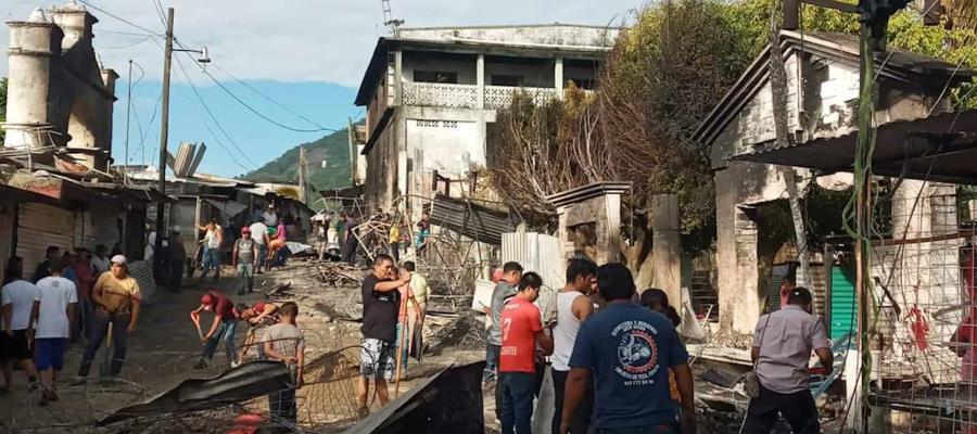 Se incendian puestos ambulantes a las afueras del Santuario del Señor de Tila en Chiapas