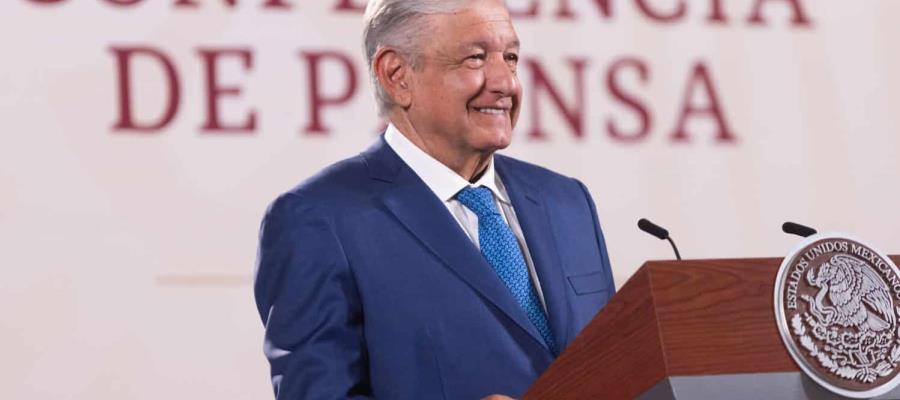 AMLO pide a corcholatas no usar espectaculares 