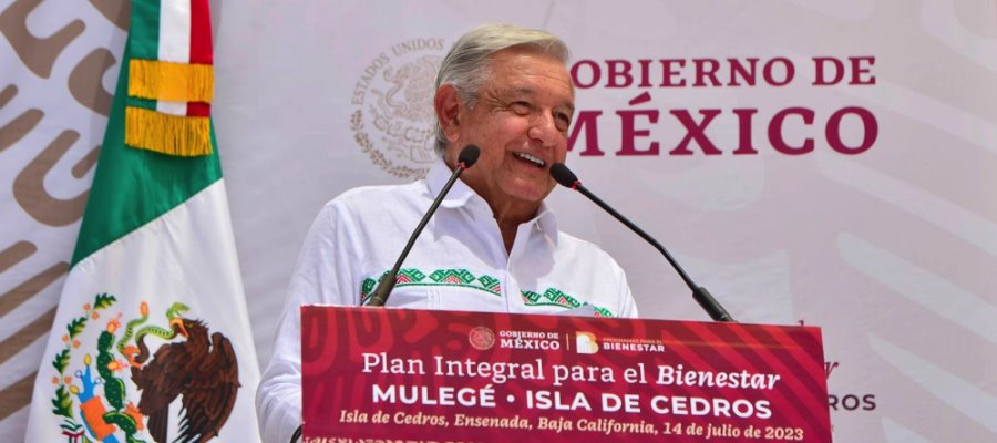 Asegura AMLO que continuará transformación del país, pese a orden del INE de evitar tema electoral