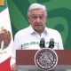 "Maneje con cuidado, porque puede atropellar a un candidato", ironiza AMLO tras expresar que hay muchos aspirantes