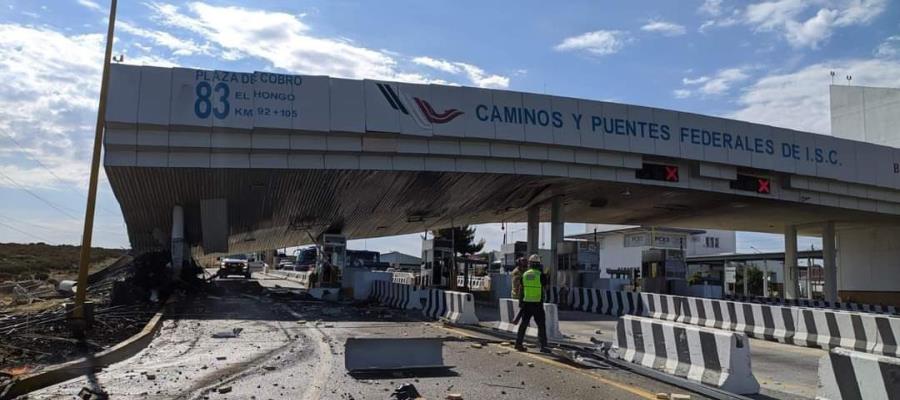 Un muerto deja choque de tráiler contra caseta de Tecate-Mexicali