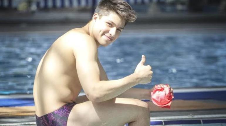 Osmar Olvera gana medalla de bronce en Mundial de Natación