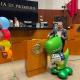 Senador de Morena arma show con globos en la Permanente y "desinfla" a la oposición