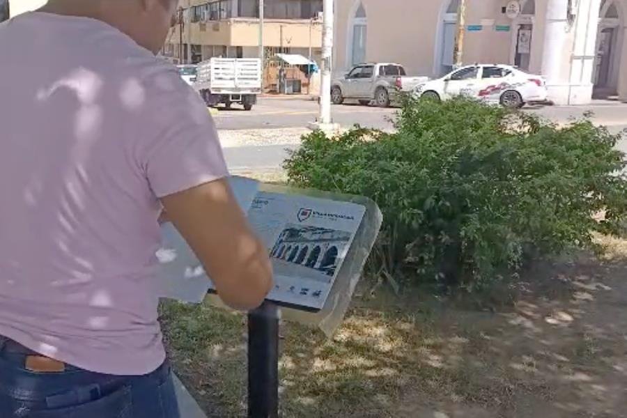 ¡Otra vez! Repone Centro placas turísticas de realidad aumentada vandalizadas