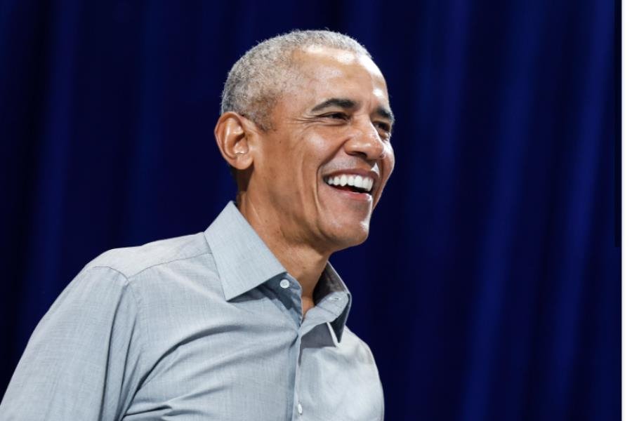 Obama incluye canción de Peso Pluma en su playlist de verano