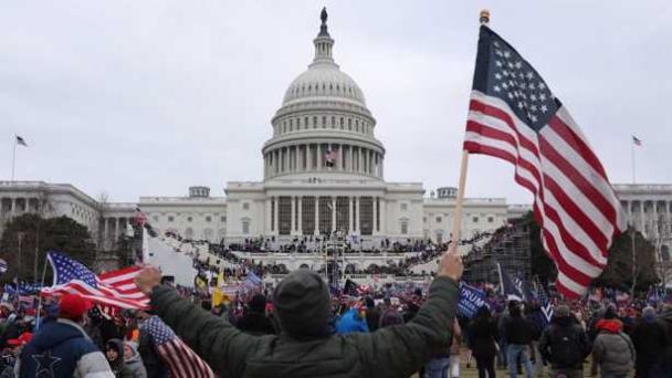 Se reúne en Washington gran jurado que podría imputar a Trump por asalto al Capitolio