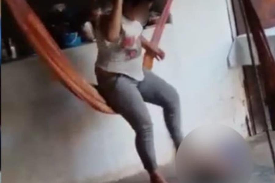 ¡Indignante! Mujer en Colombia es grabada pateando a su hijo de 6 meses; ya fue detenida