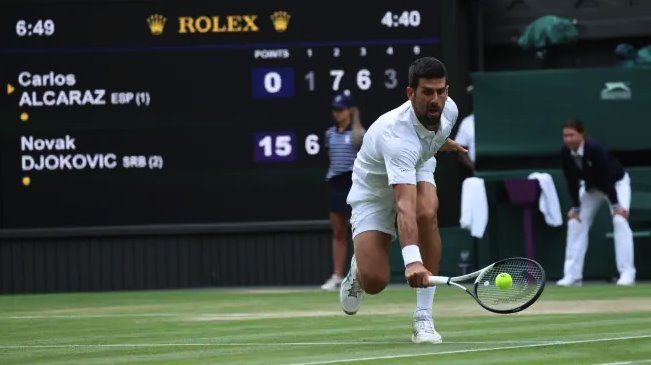 Djokovic se baja del Masters 1000 de Canadá por problema muscular