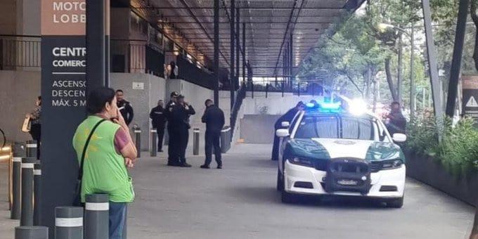 Roban joyería en la plaza Parque Tepeyac de la CDMX; hay un herido