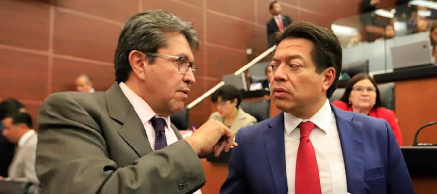 Cuestiona Monreal a Delgado por no tomar en cuenta espectaculares de otras corcholatas en sus gastos