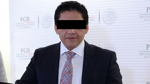 Exfiscal antisecuestro impugna vinculación en su contra por caso Ayotzinapa